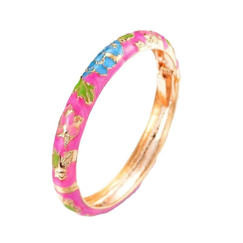 Wholesale Retro pattern alloy plated bracelet